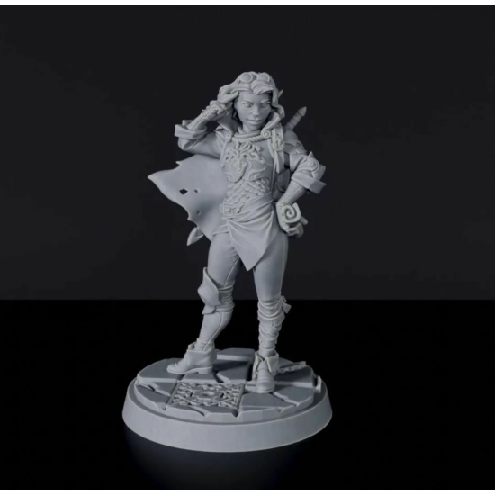 Titan Forge Miniatures: Elf Female Fighter ver 1