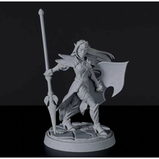 Titan Forge Miniatures: Elf Female Fighter ver 3