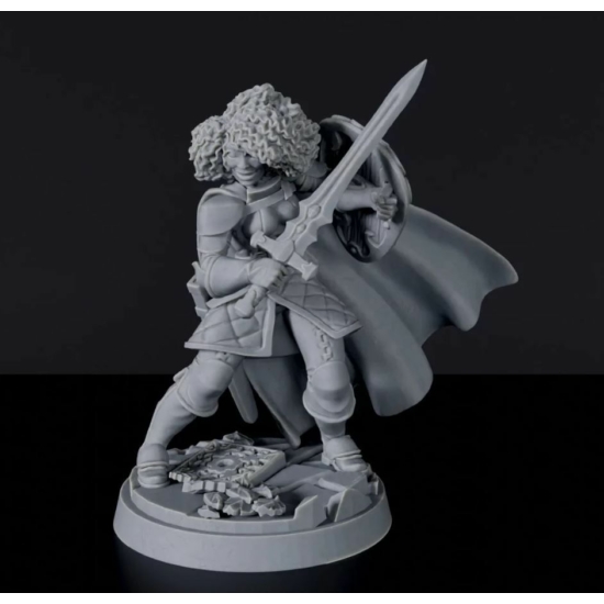 Titan Forge Miniatures: Human Female Fighter ver 1